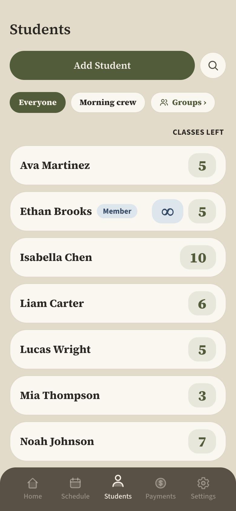 Ulumi students list with classes left and group filters